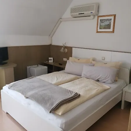 Bed & Breakfast Arkadenhof
