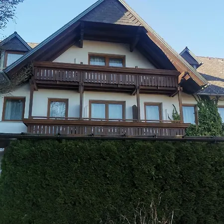 ベッド・アンド・ブレックファスト Arkadenhof 3*