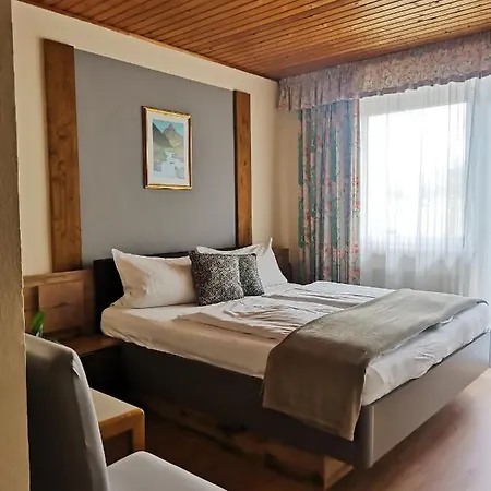 Arkadenhof Bed and breakfast 3*