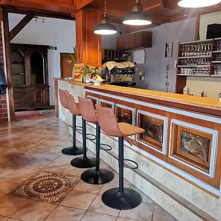 Arkadenhof 3*