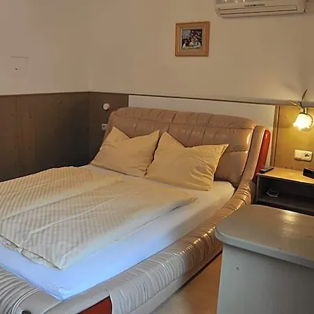 Panzió Arkadenhof 3*