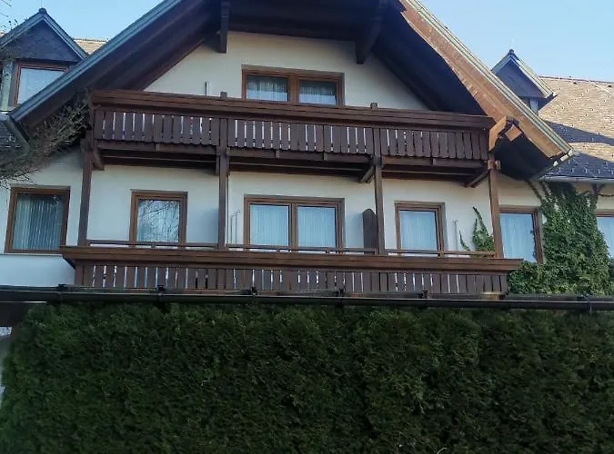 Bed & Breakfast Arkadenhof 3*