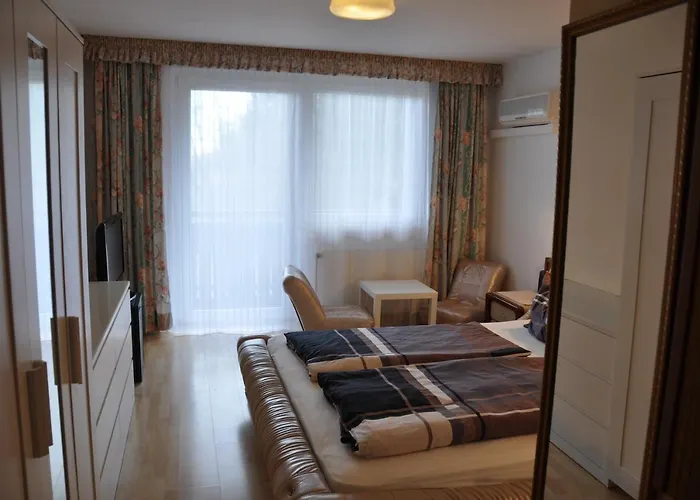 Bed & Breakfast Arkadenhof 3*