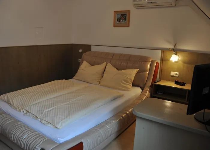 Bed & Breakfast Arkadenhof 3*